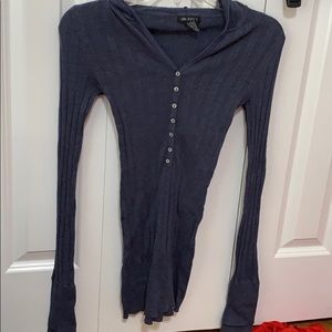 Long sleeve top